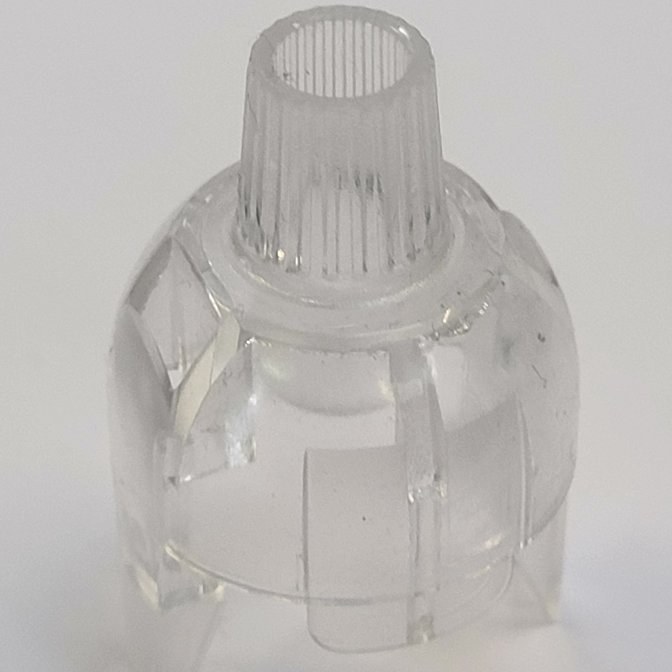 10MM PLASTIC ENTRY SNAP FIT DOME WITH CORDGRIP CLEAR FOR E14/E12 THERMOPLASTIC LAMPHOLDER (USE WITH 983 ISOLATOR CORDGRIP)